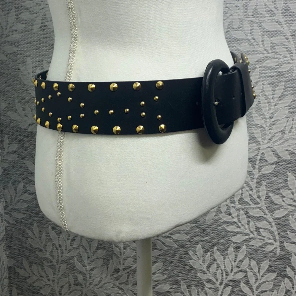 Carlisle Wide Studded Belt Womens M‎ Black Leather Gold Studs Made in Italy